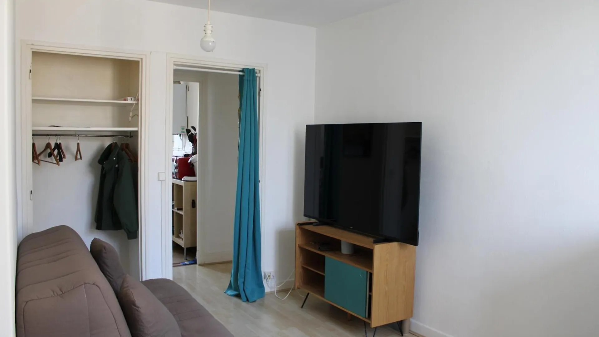 Saint-Malo Intra Apartamento 0*,  França